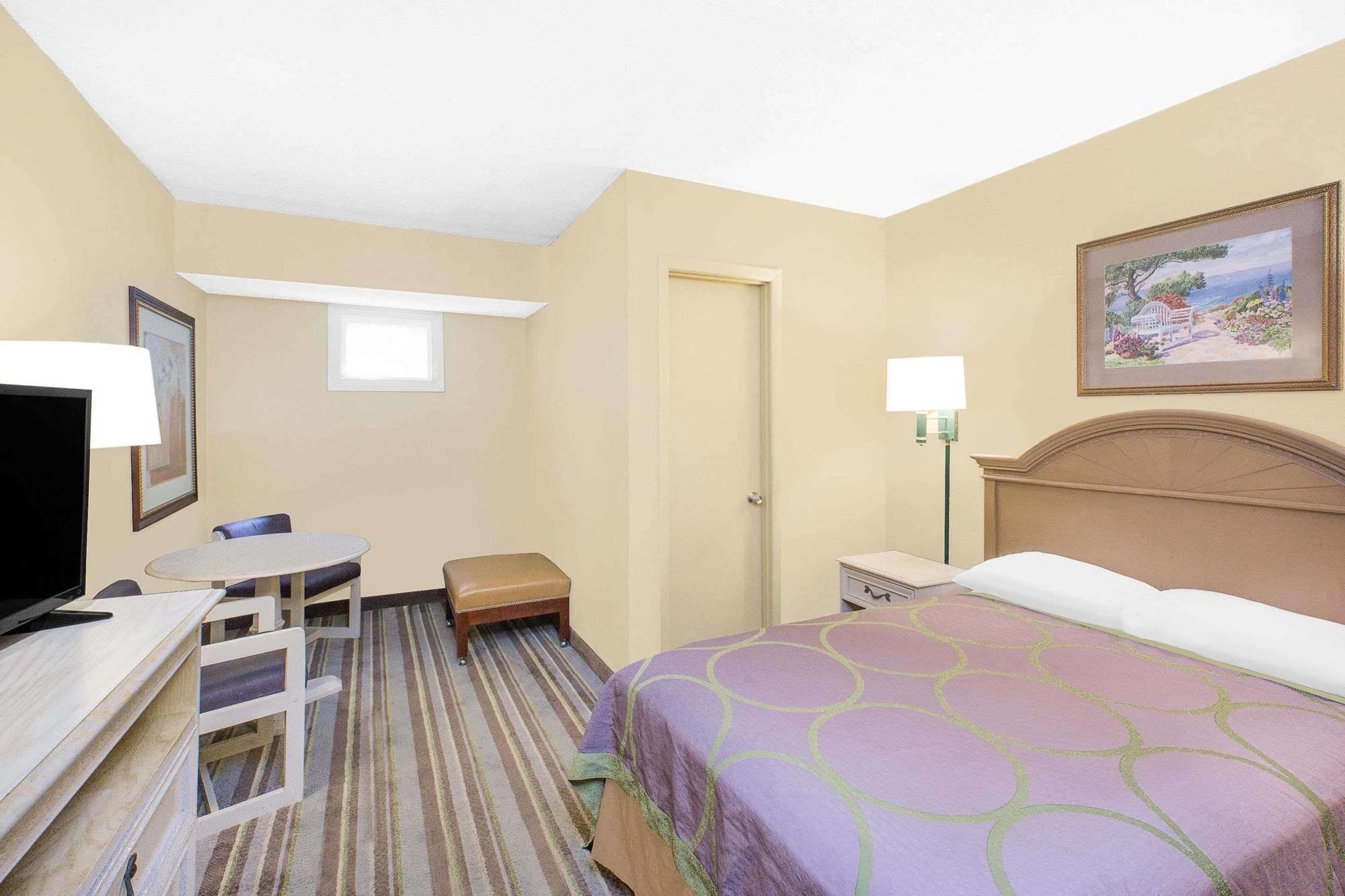 Knights - Myrtle Motel 2*