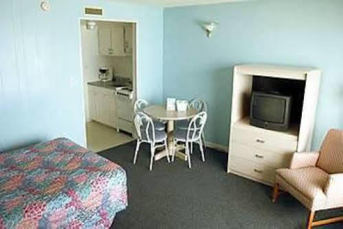 Oceanfront Viking Motel *