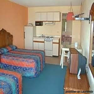Ocean Plaza Motel