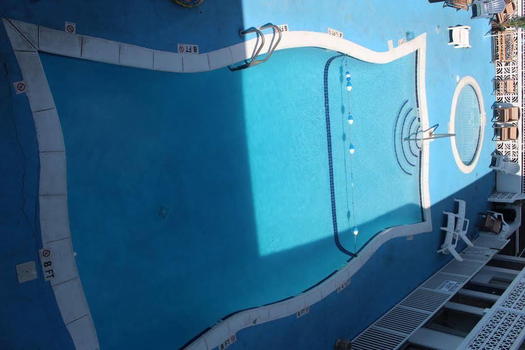 Fountainbleau 2*