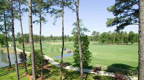 Resort World Tour Golf