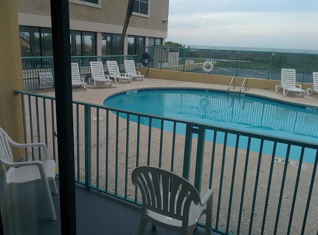 Sea Dunes Oceanfront Motel