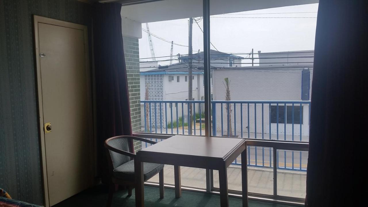 Motel Coral Sands 2*