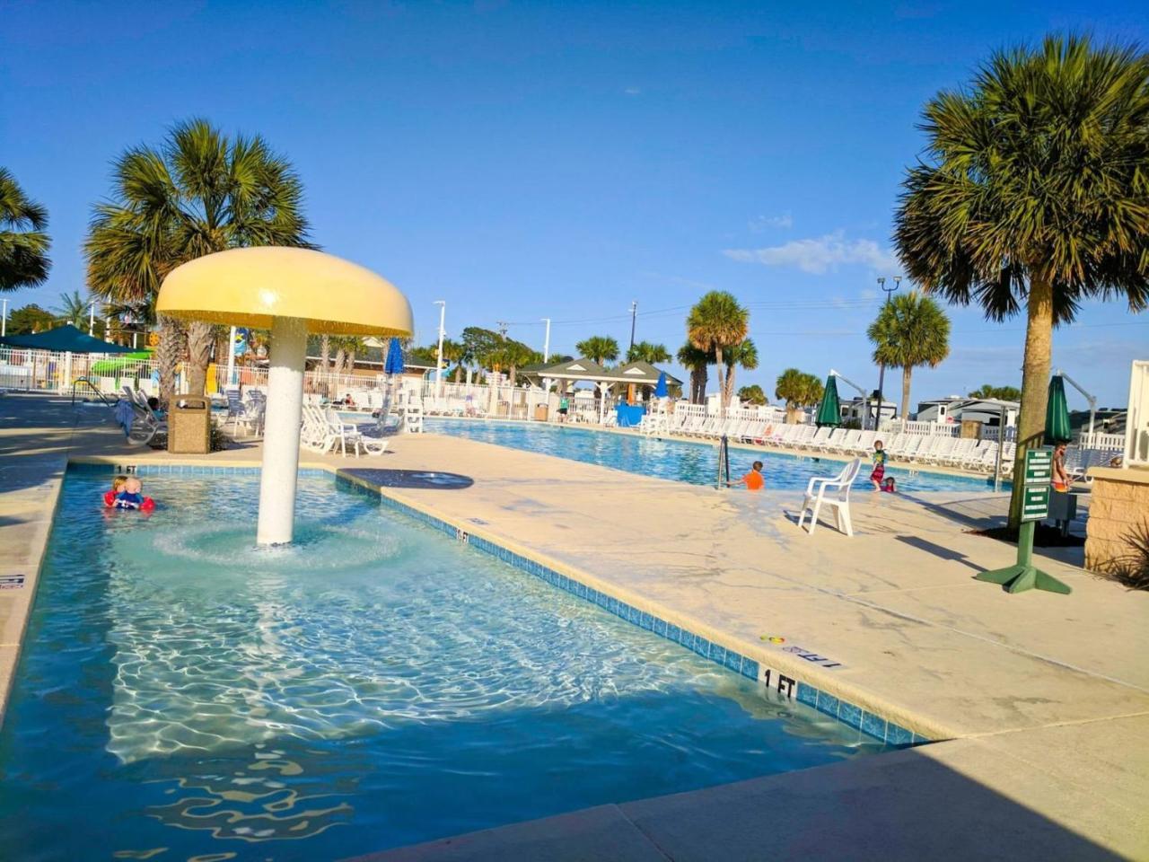 Ocean Lakes B 18 Holiday home *