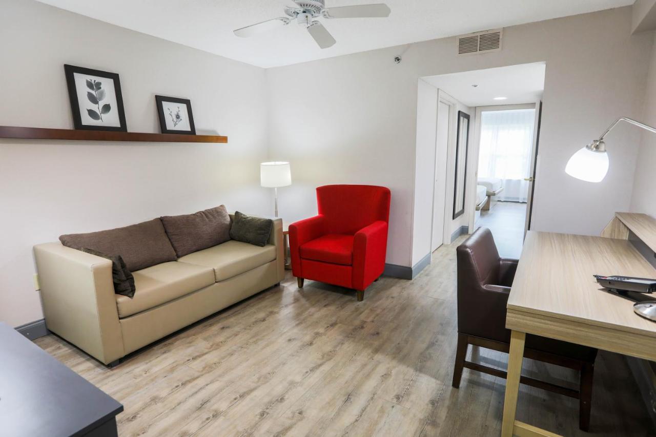 Hotel Country & By Radisson, Myrtle Beach, Sc