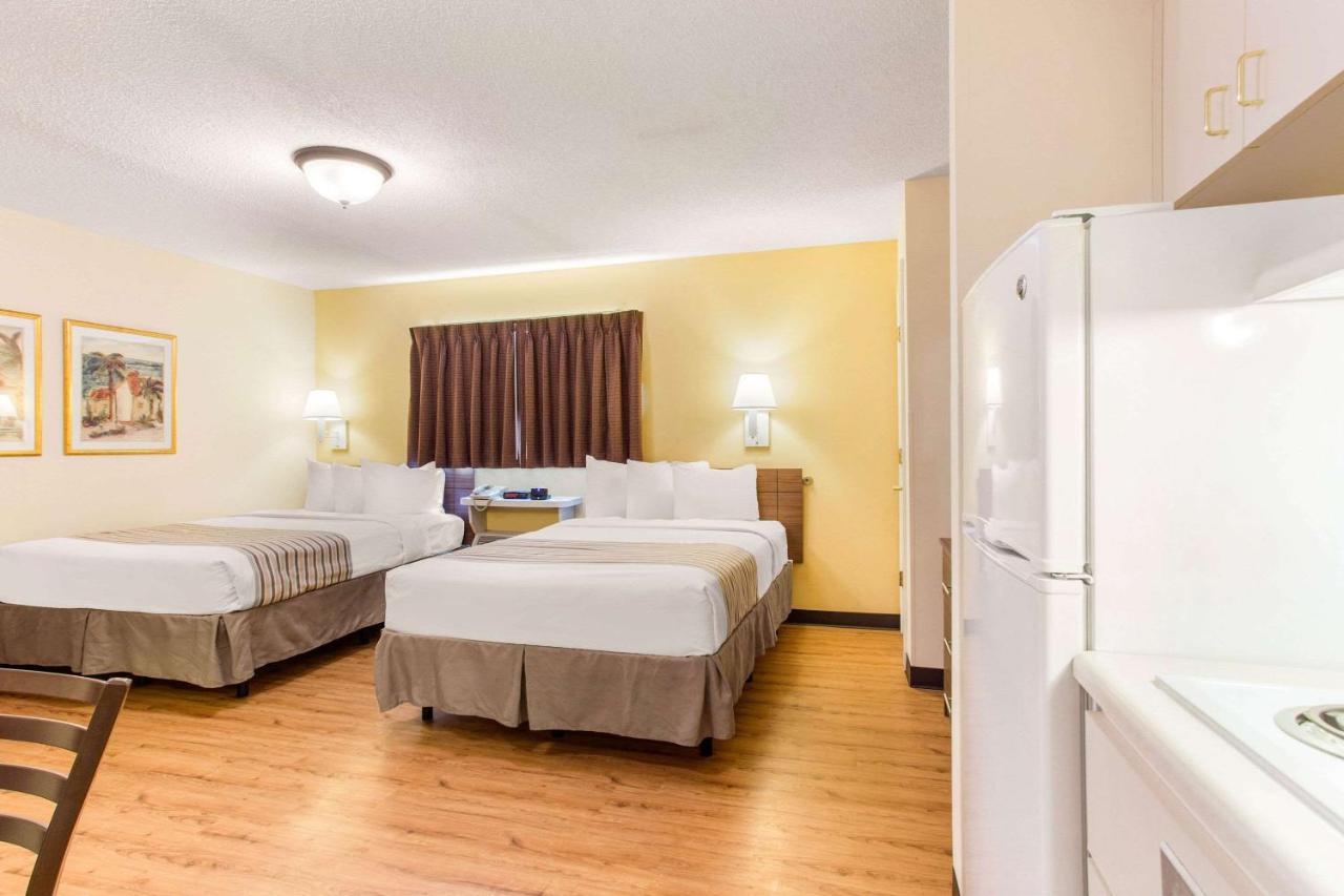 6 Myrtle Beach, Sc Hotel 2*