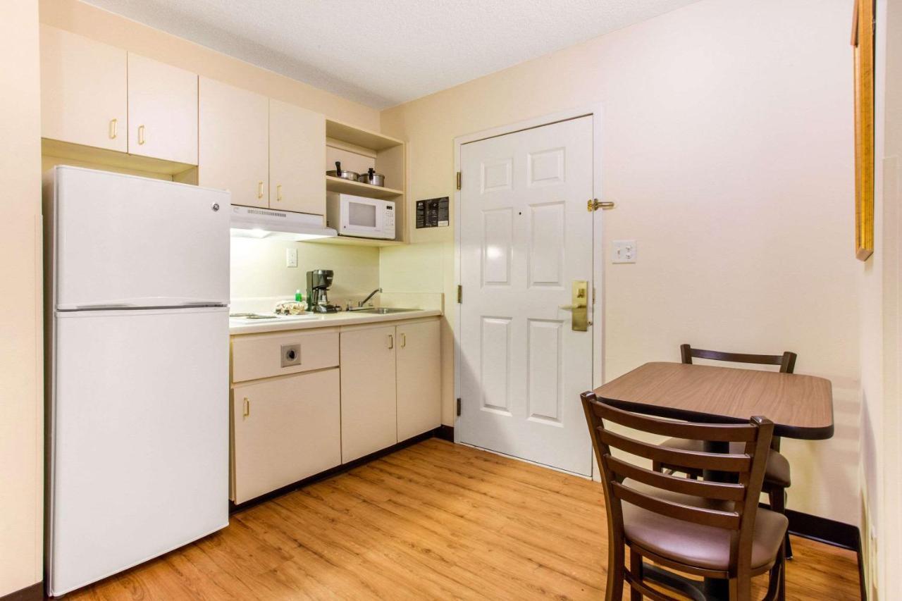 6 Myrtle Beach, Sc 2*