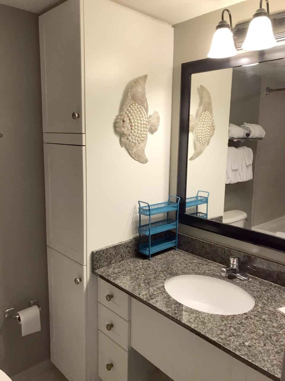 Luxurious Ocean Front 4th Floor With Jet Tub Apartment *