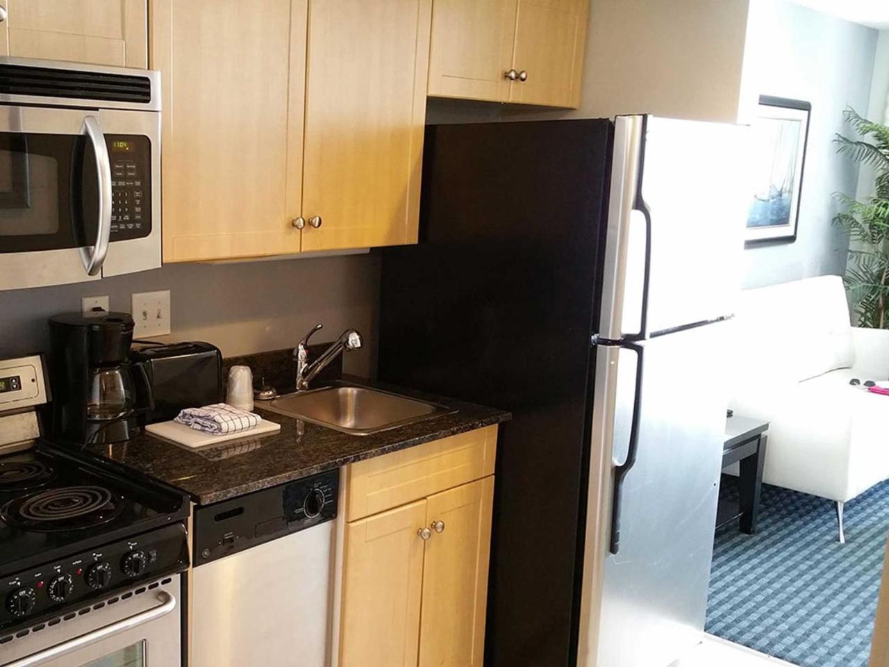 Apartment Floormodern Building, Pools Direct Oceanfront *