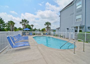 Econo & Myrtle Hotel