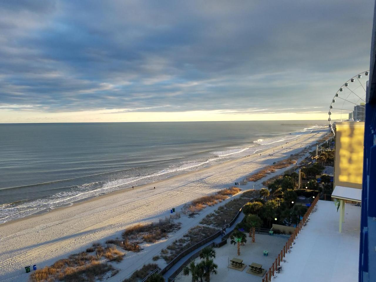 Yachtsman Oceanfront Resort 3*