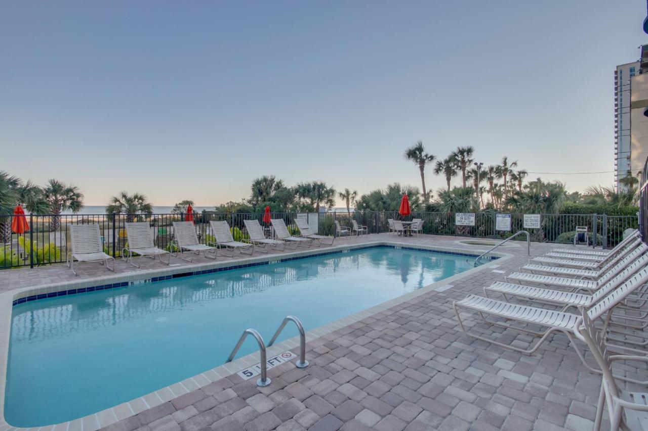 Beachfront Luxury W Private Balcony At Meridian Plaza Apartment *