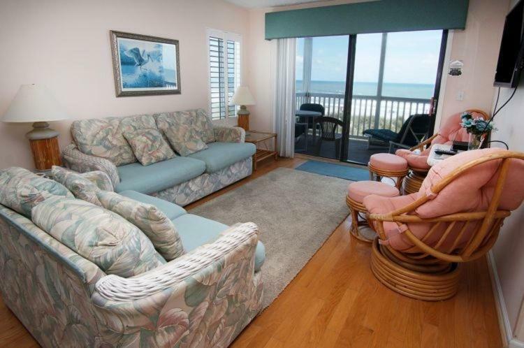 Apartment Raintree 2e