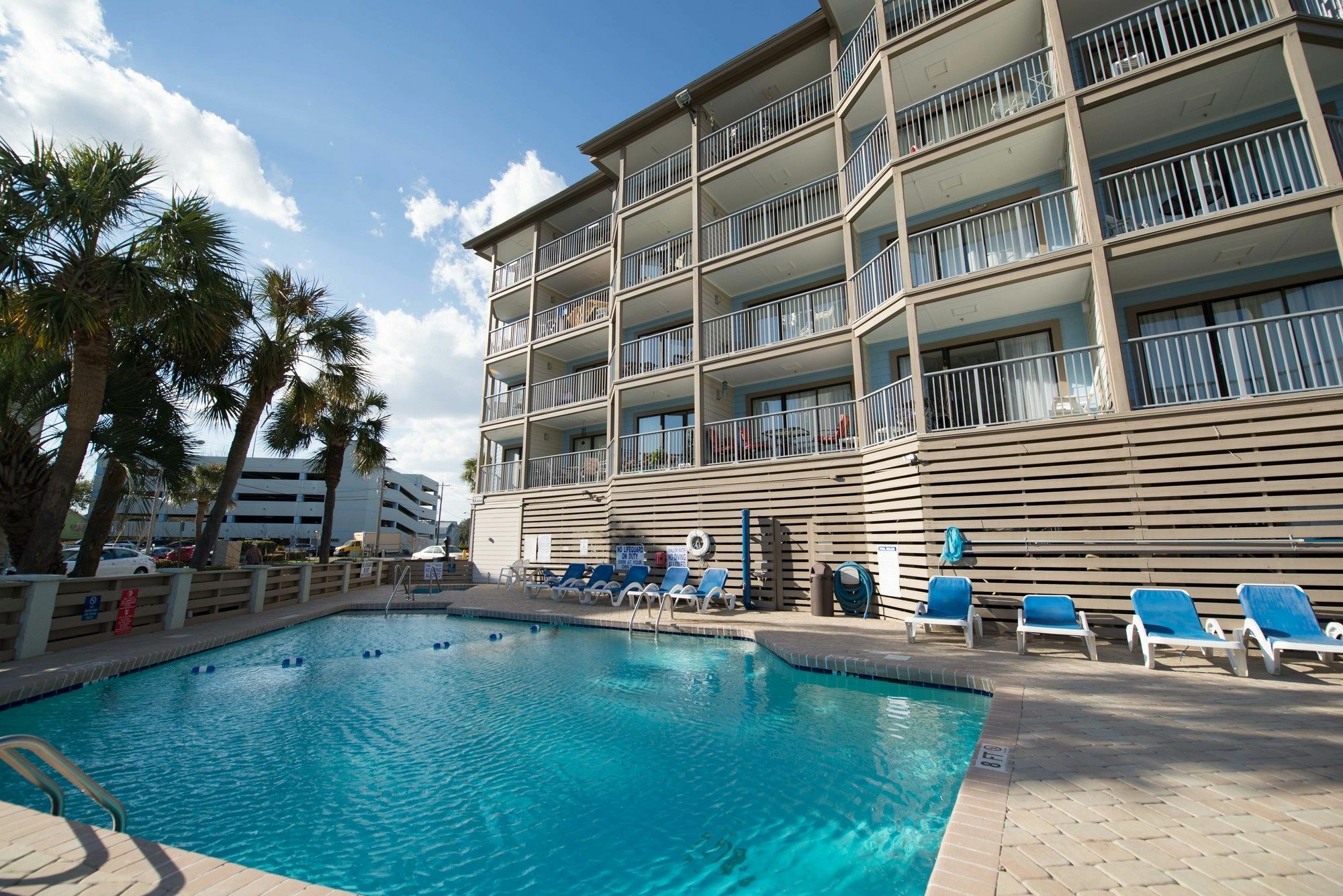 Bluewater 1501 Apartment *