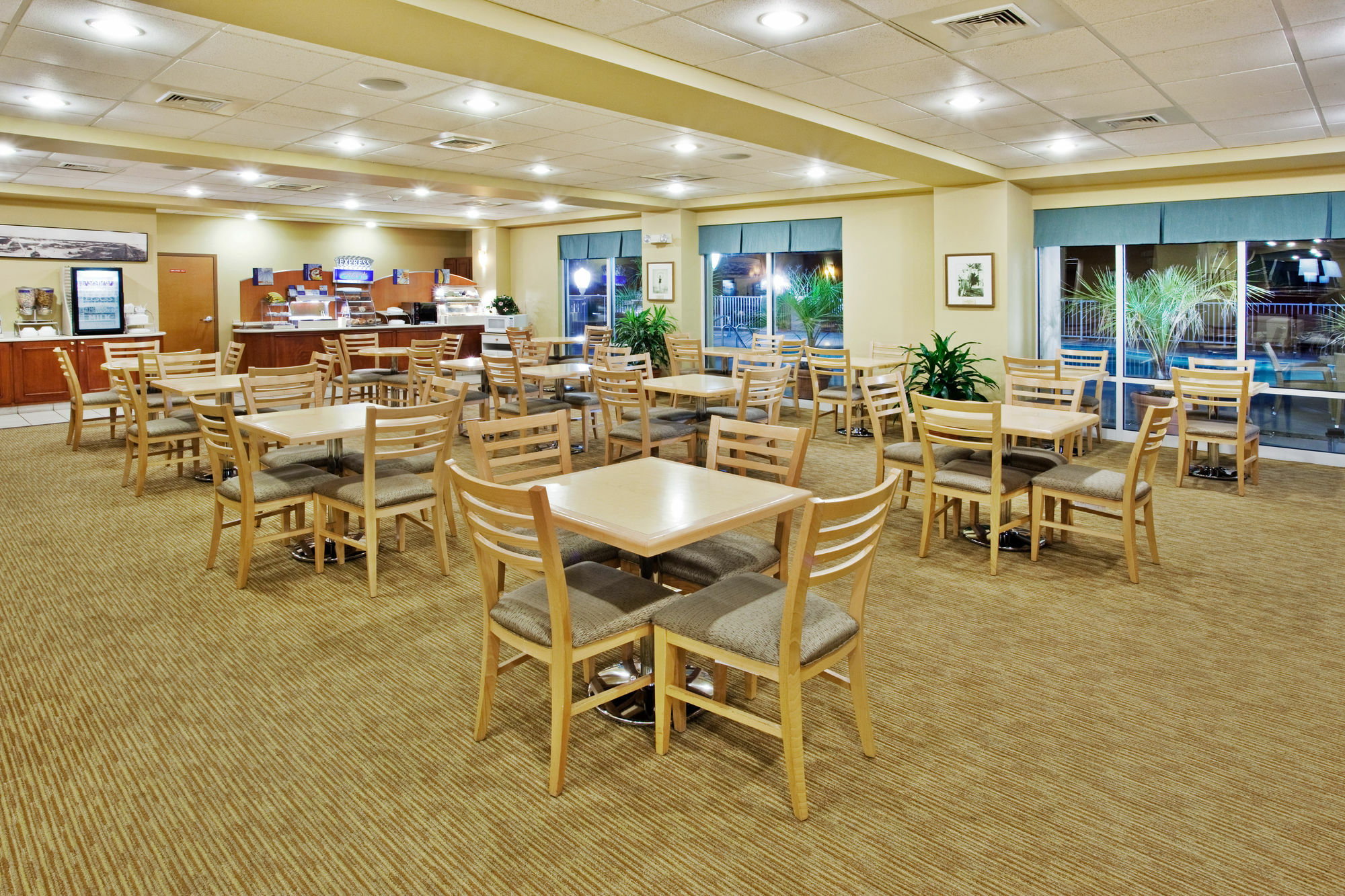 Resort Express Myrtle Beach-broadway At The By Ihg Myrtle Beach