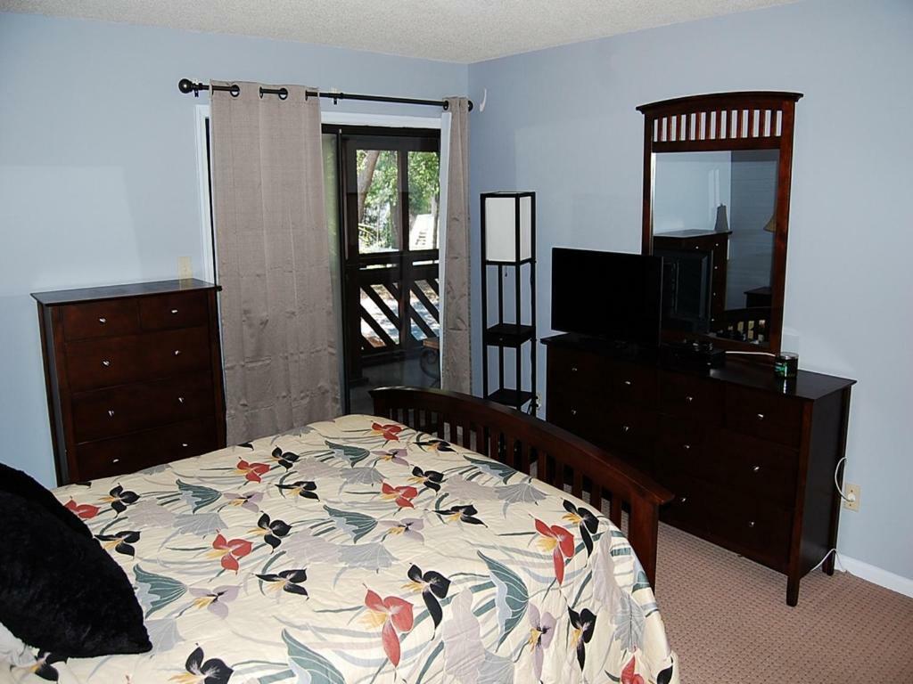 Heron Pointe Apartment *