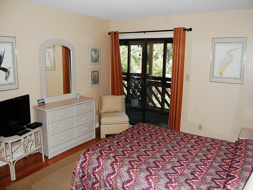 Heron Pointe Apartment *