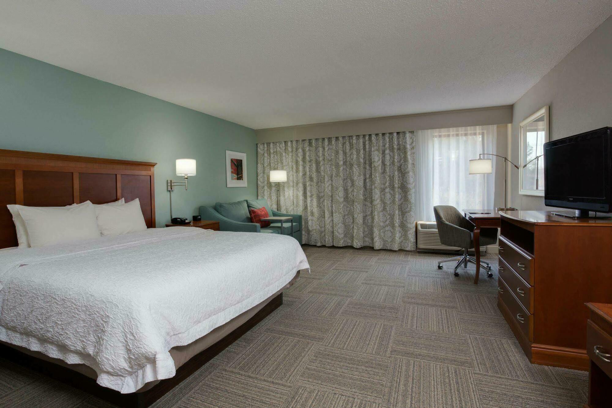 Hampton Northwood Hotel 3*