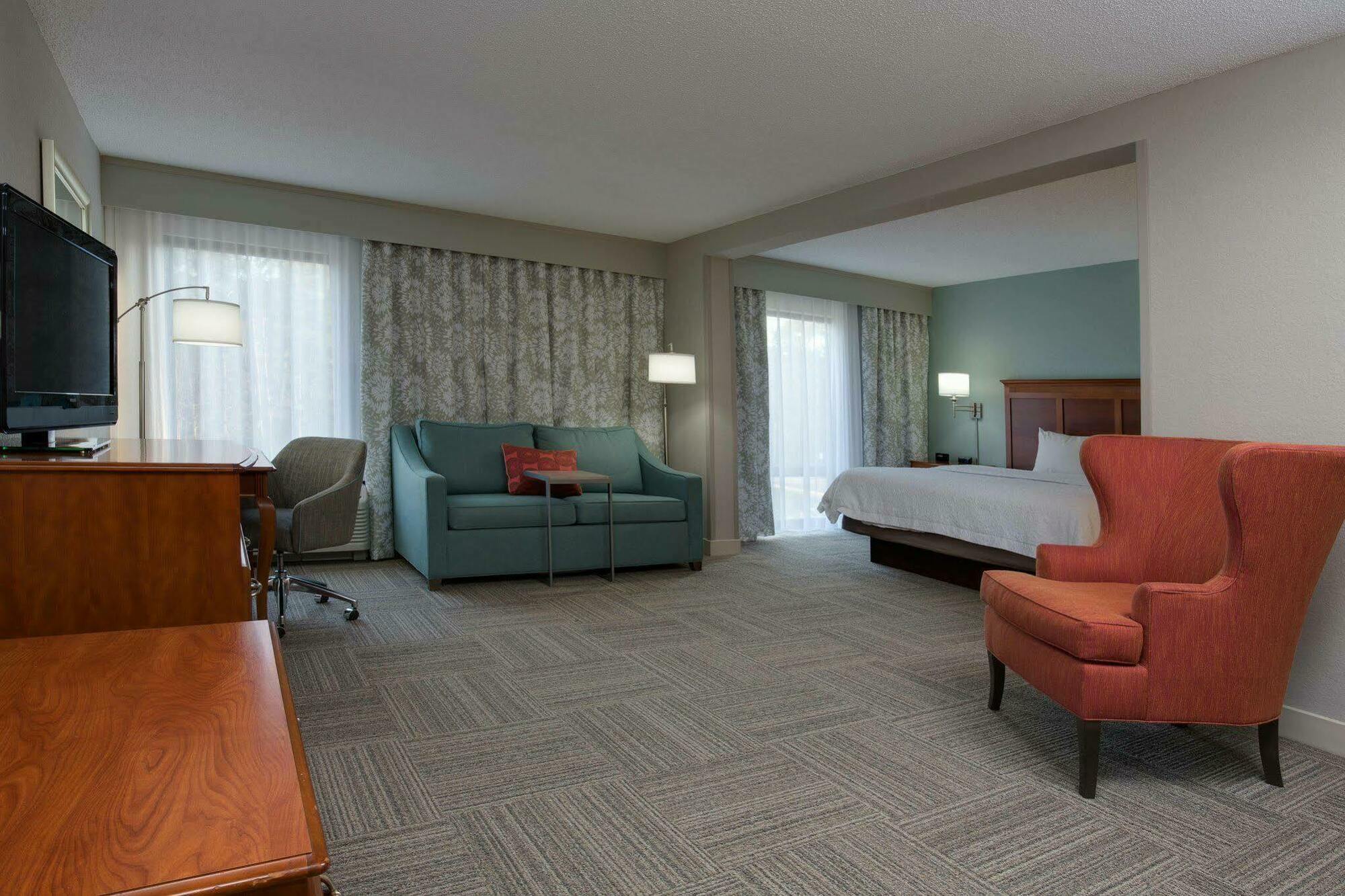 Hampton Northwood Hotel