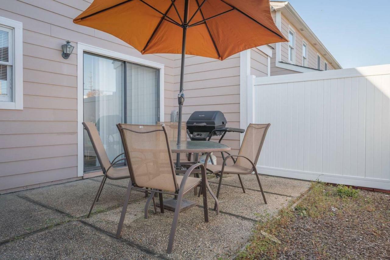 Family Friendly, 1 Block To Beach! * Myrtle Beach