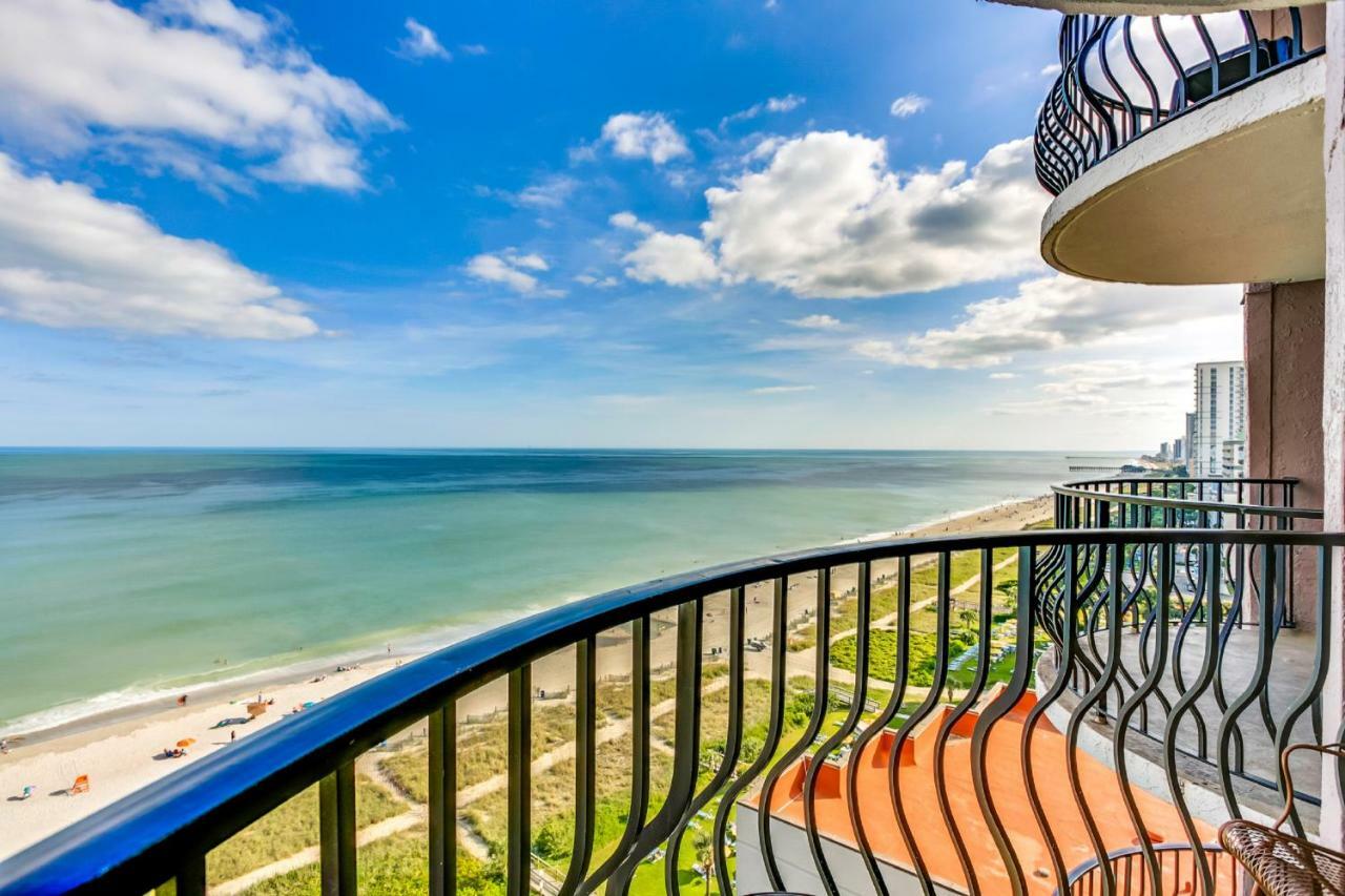 Oceanfront W Balcony Apartment *