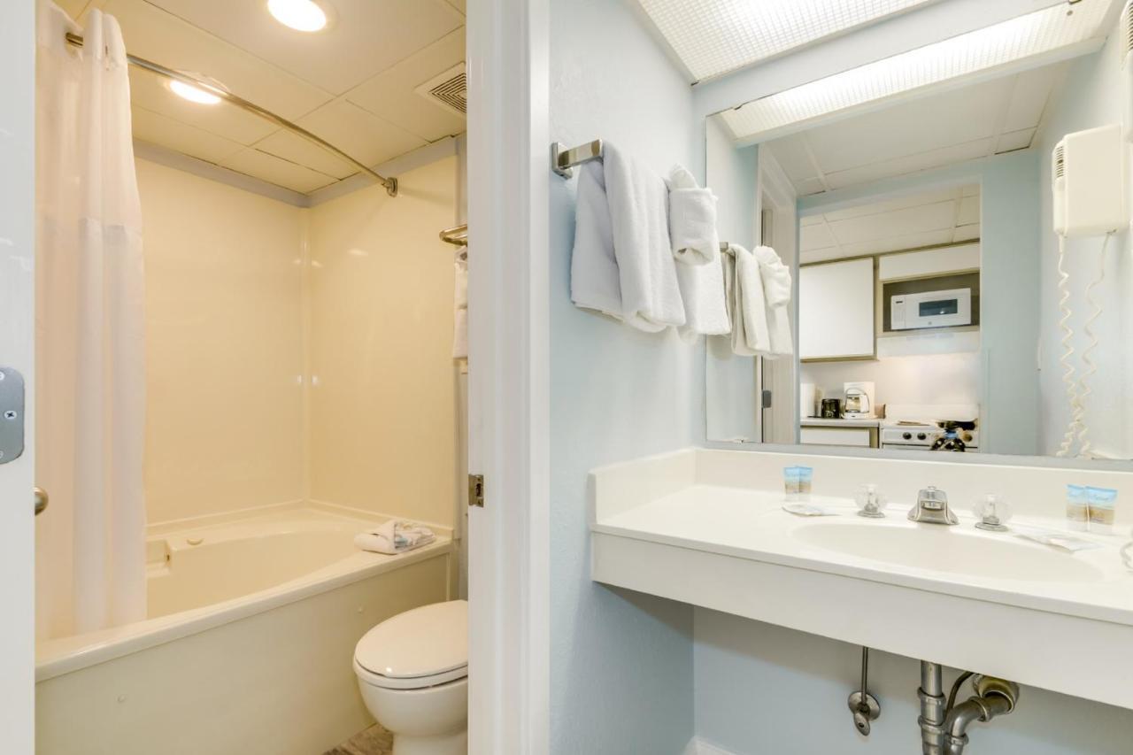 Apartment Hosteeva Oceanfront Boardwalk With Balcony