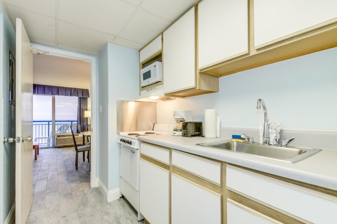 Hosteeva Oceanfront Boardwalk With Balcony *