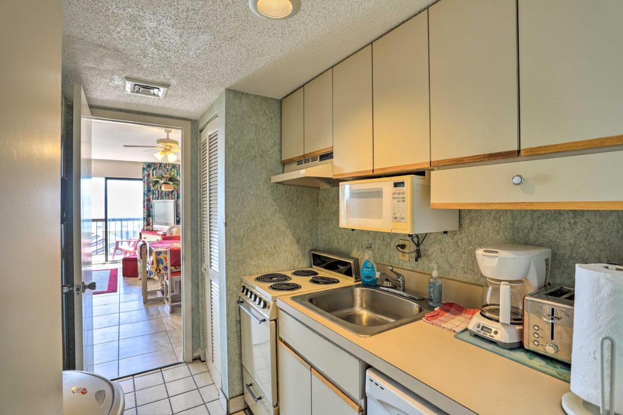 Myrtle With Pool Access Walk To Beach! Apartment