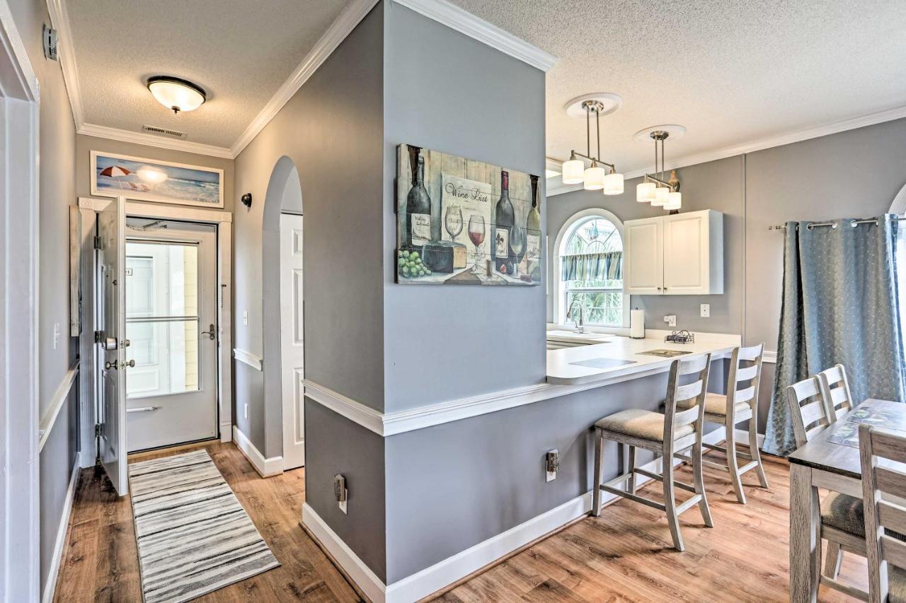 Myrtle With Pool Less Than 2 Mi To The Coast! Apartment *