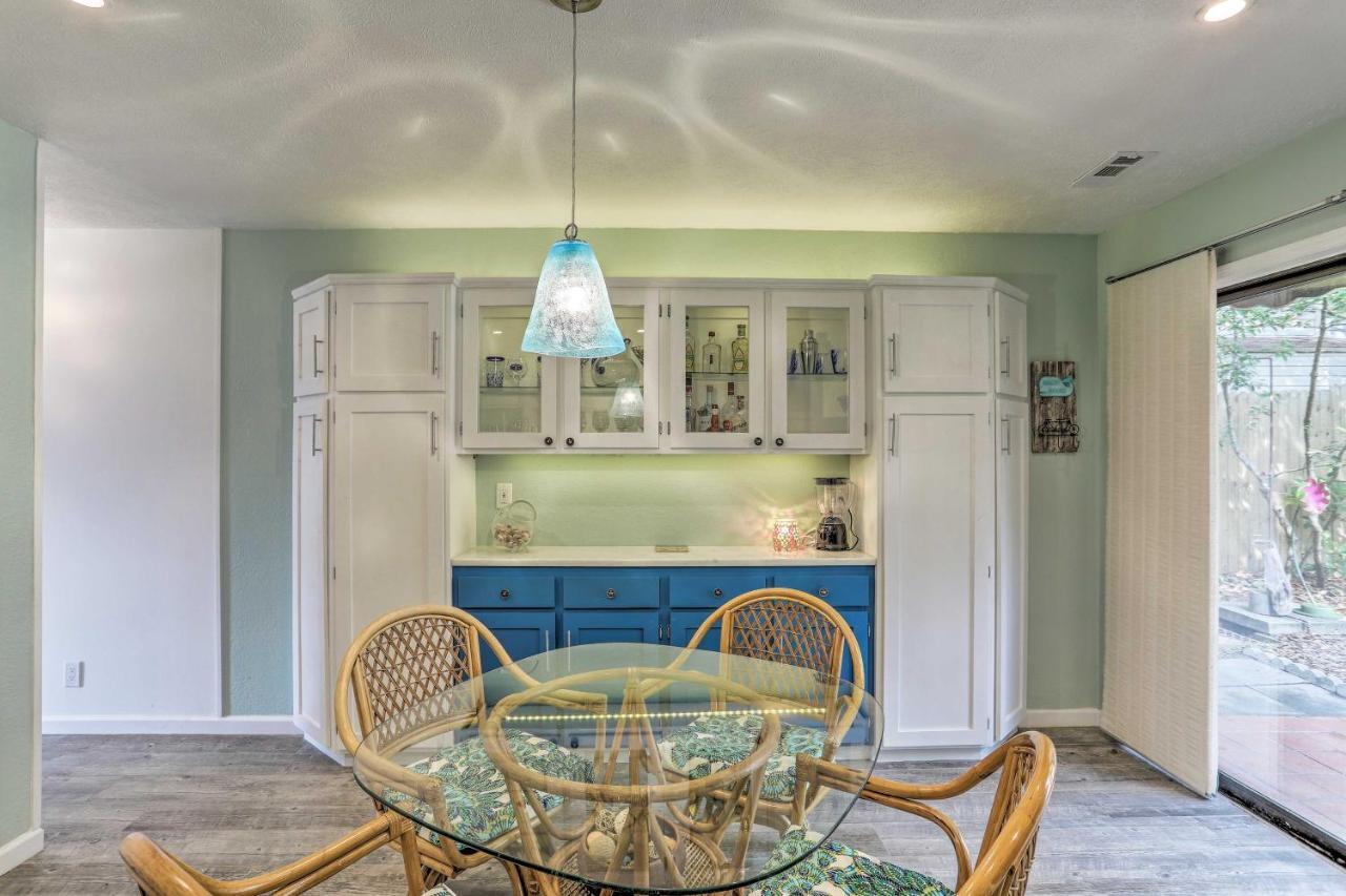 North Myrtle Townhome, 1 Block To Ocean! Holiday home