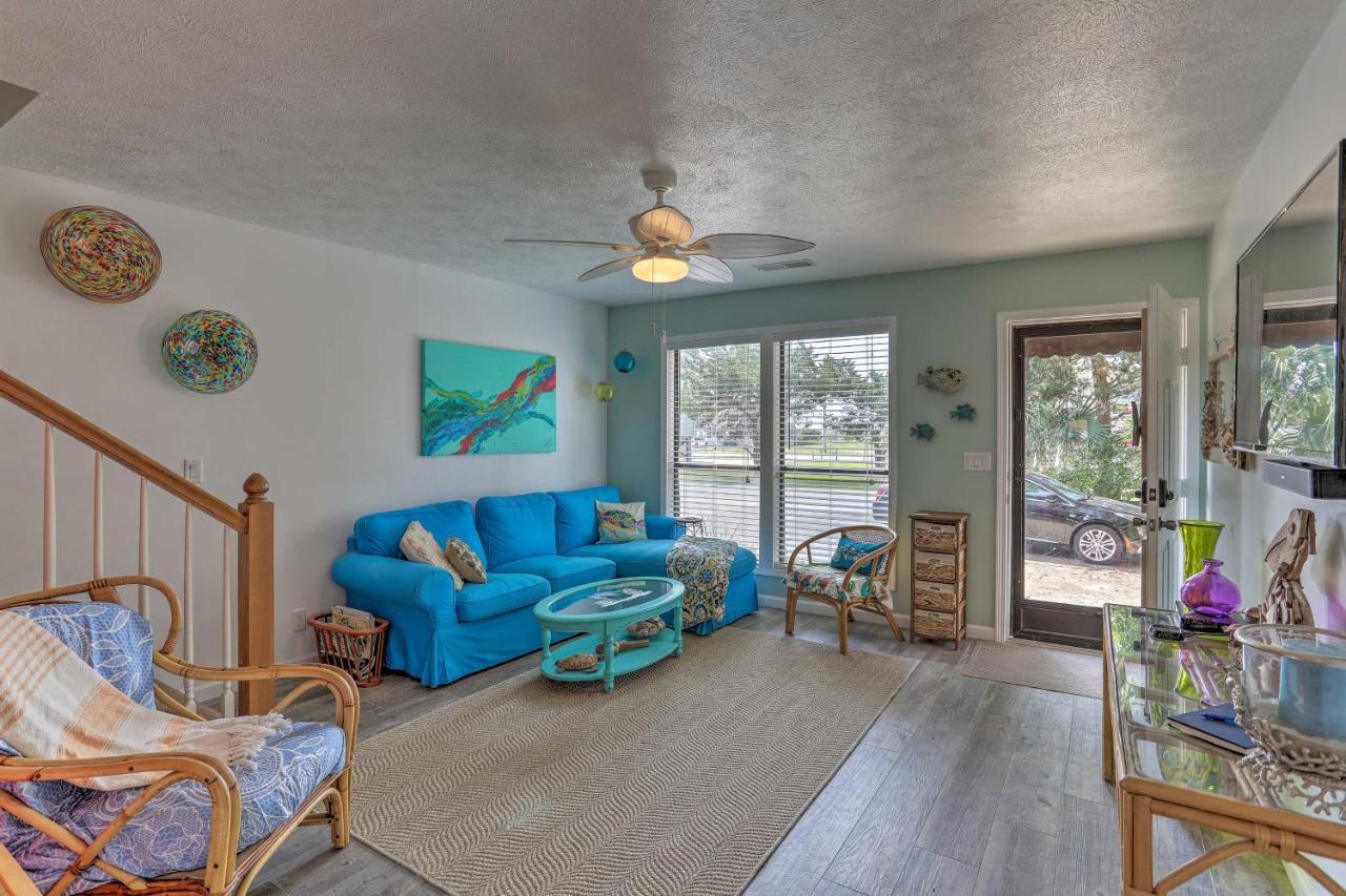 North Myrtle Townhome, 1 Block To Ocean! Holiday home Myrtle Beach
