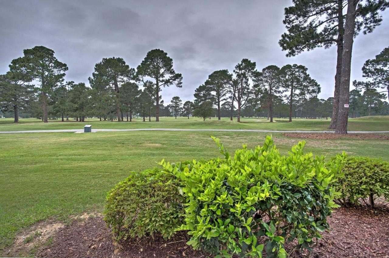 Charming On Myrtlewood Golf Course With Pool! Apartment