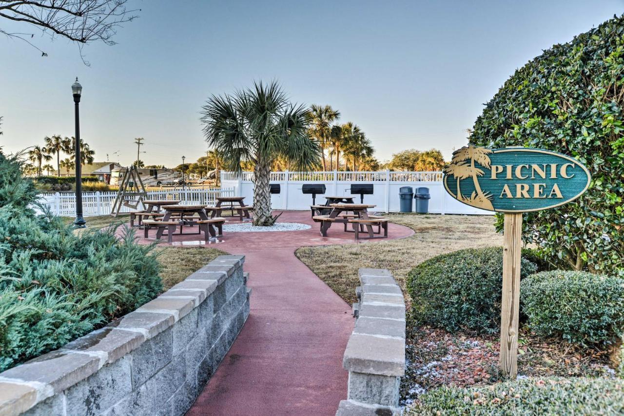 Oceanfront Studio With Viewandpool Access! Apartment Myrtle Beach