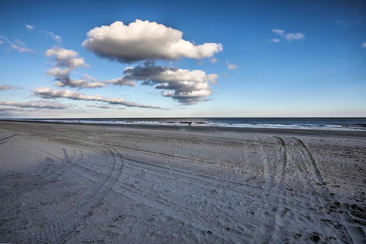 Spacious Murrells Inlet Hub With Pool, Walk To Shore Holiday home Myrtle Beach