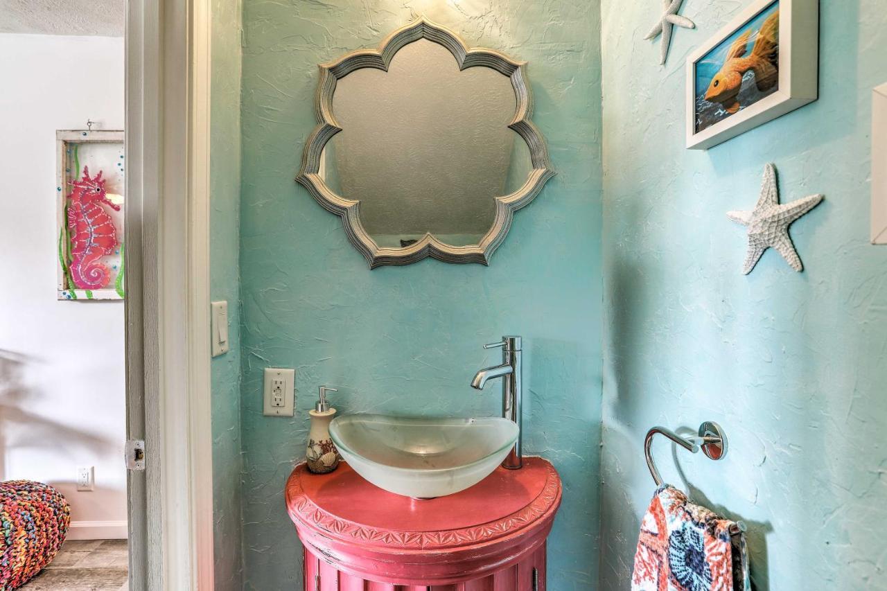 Holiday home North Myrtle Townhome, 1 Block To Ocean! *