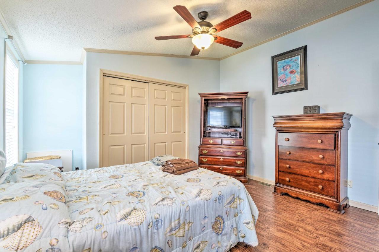 Surfside With Perks Walk To Holiday home Myrtle Beach