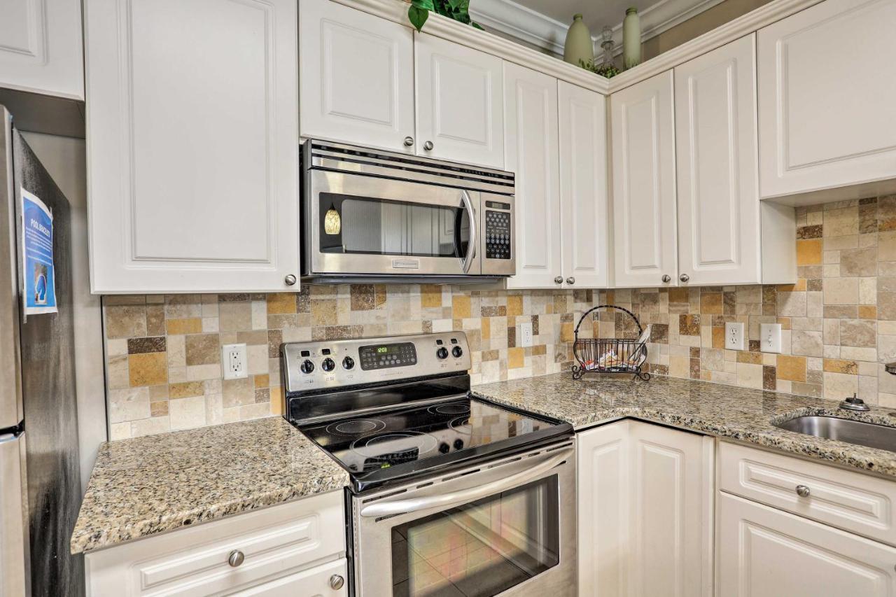 Elegant Myrtle With Pool And Porch! Myrtle Beach
