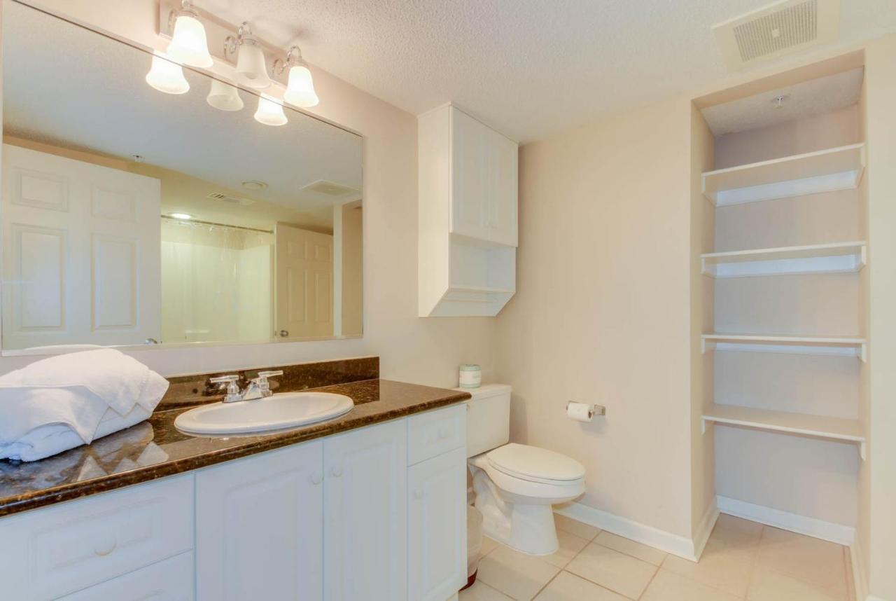 Barefoot - Yacht Club Villas By North Beach Realty *