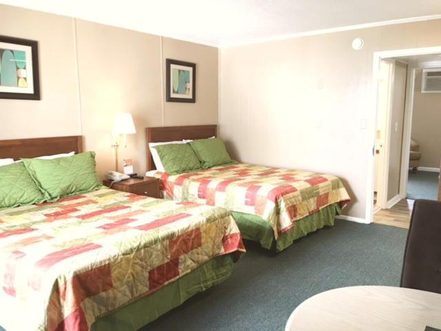 Polynesian Oceanfront Motel