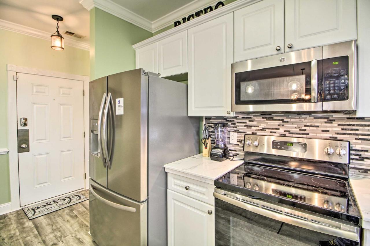 Myrtle With Pool Access 3 Mi To Beach! Apartment
