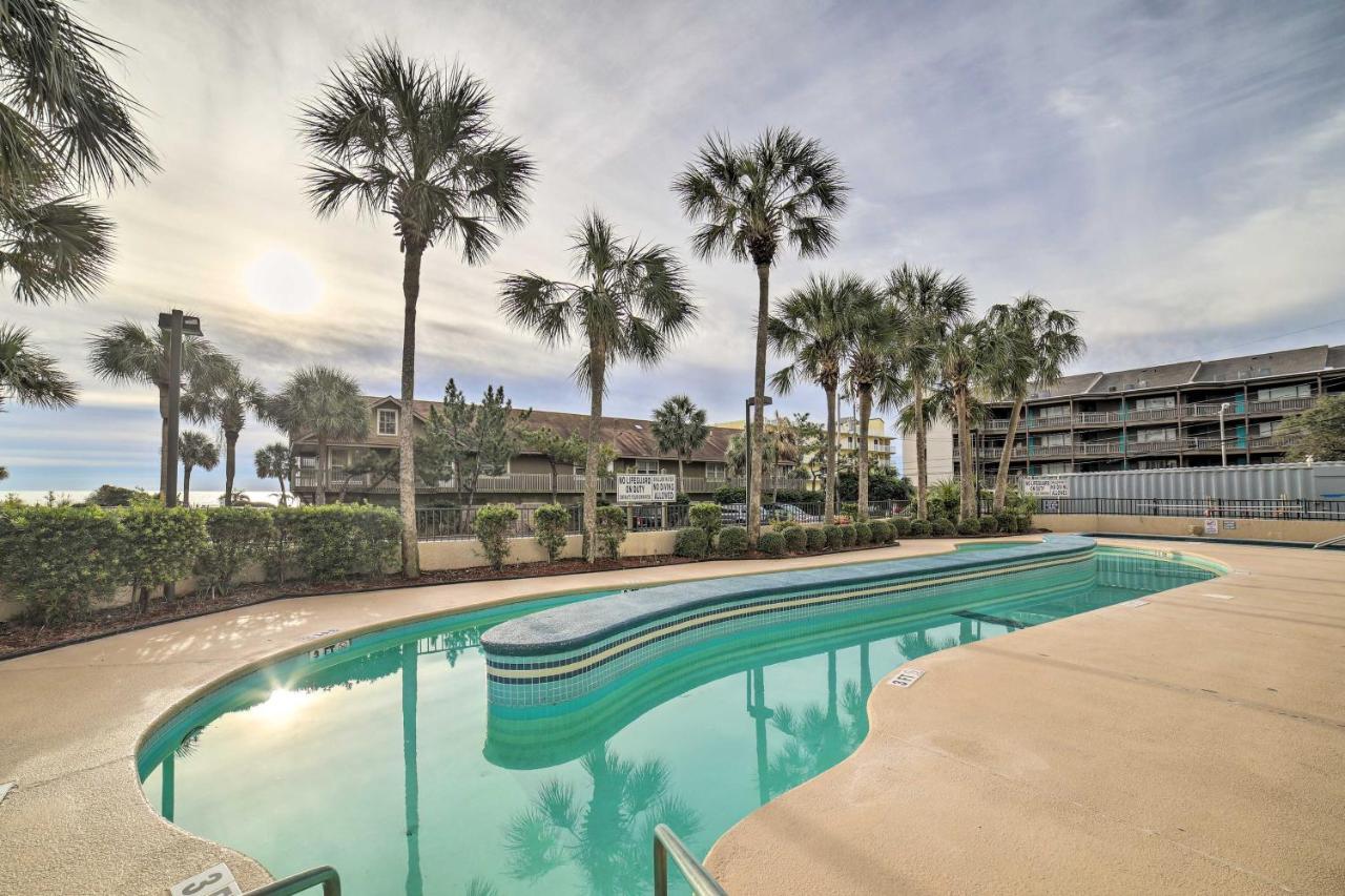 Apartment Oceanfront With Balcony, Views And Pool Access! *