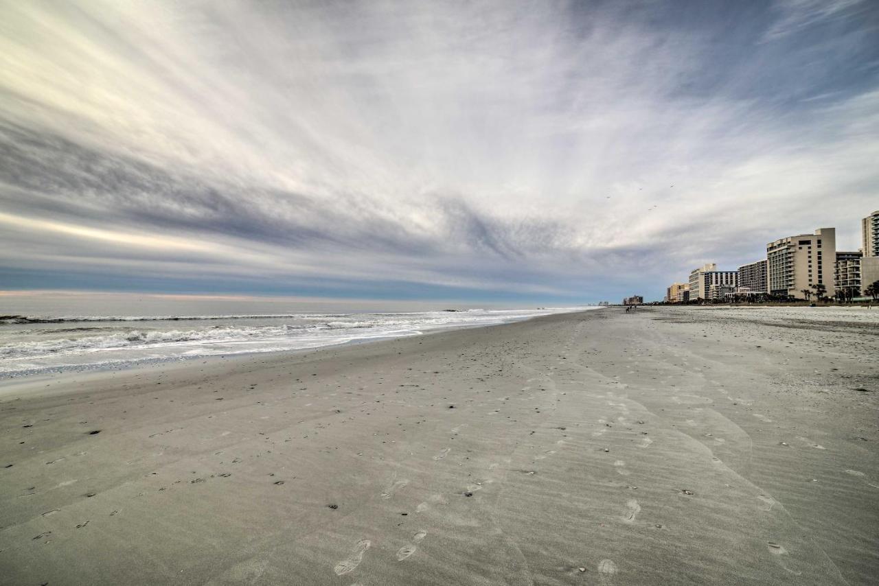 Oceanfront With Balcony, Views And Pool Access! Apartment Myrtle Beach