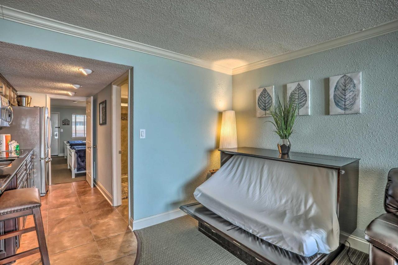 Apartment Oceanfront With Balcony, Views And Pool Access! *