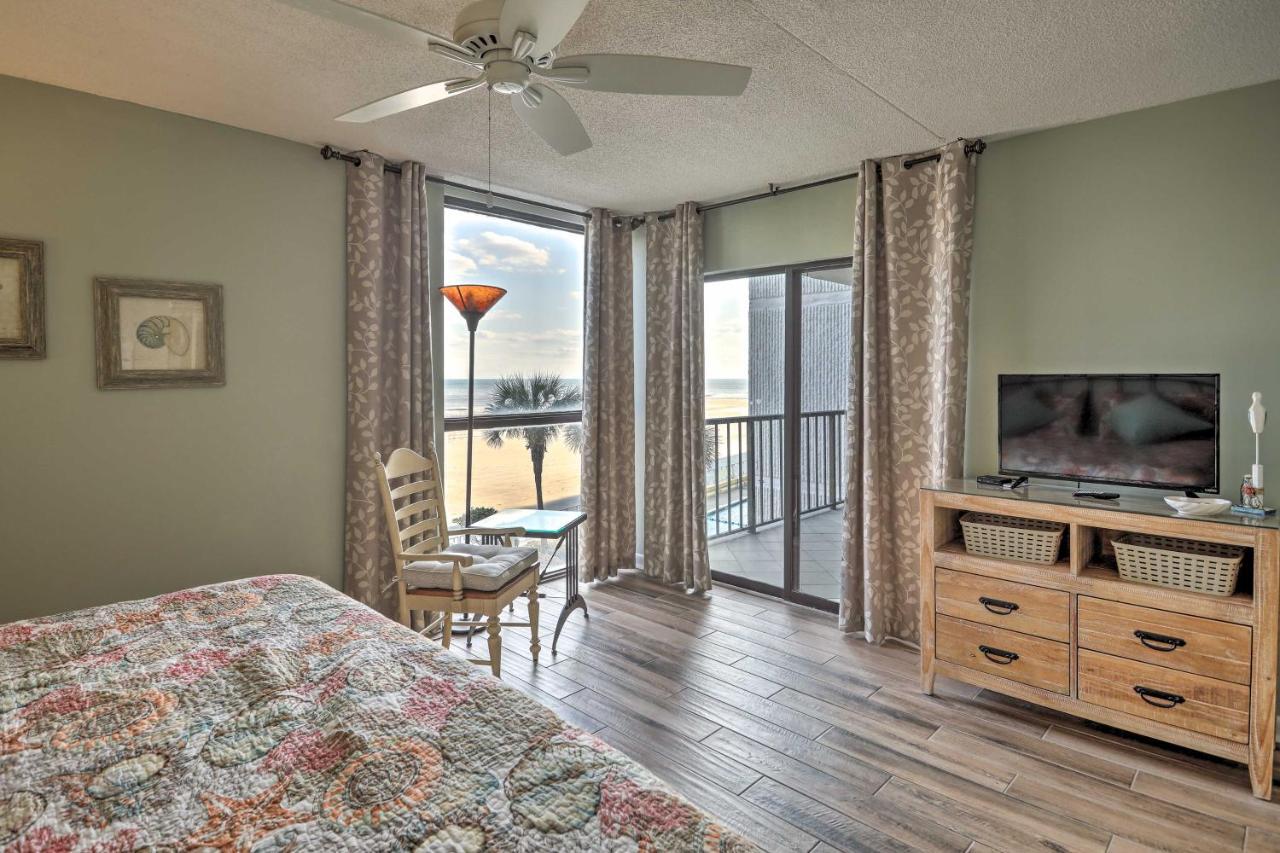 Chic Myrtle Seaside Escape With Pool Access! Apartment *