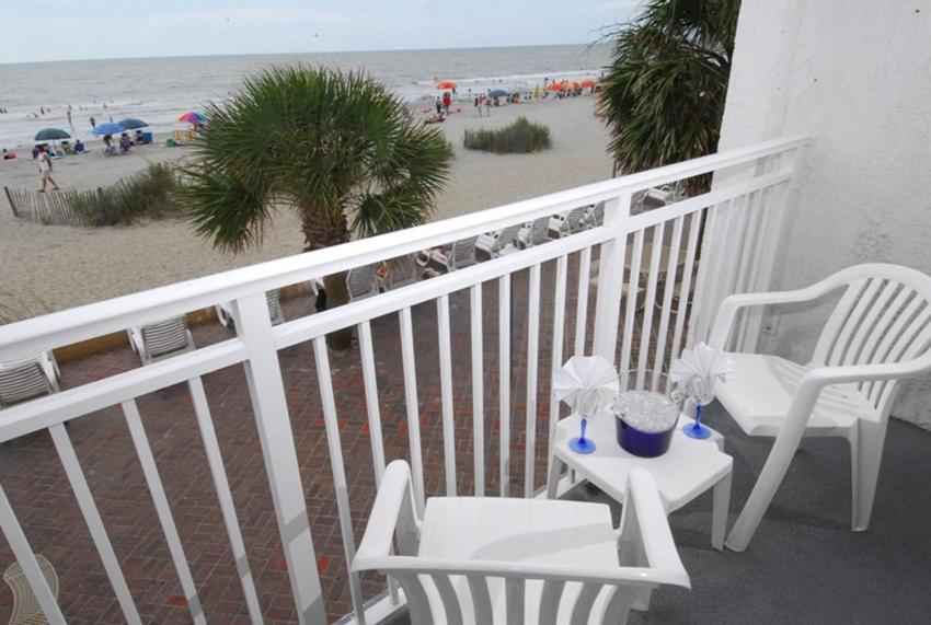 Driftwood And Tides By Sea Mist Aparthotel Myrtle Beach