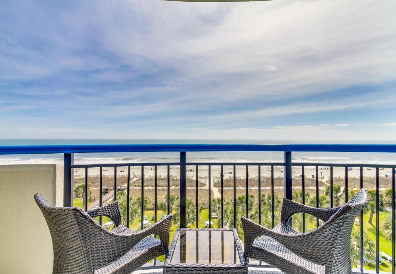 Oceanfront W Balcony Minutes Walk To The
