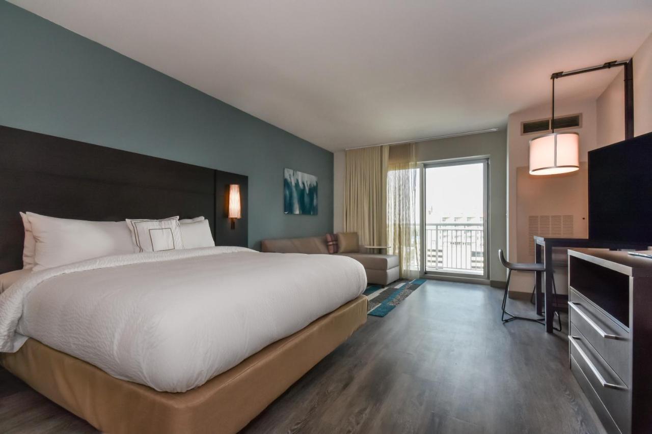 By Marriott Myrtle Oceanfront 2*