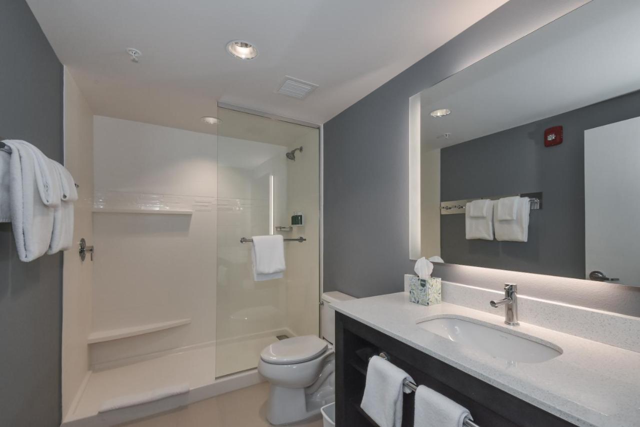 Hotel By Marriott Myrtle Oceanfront