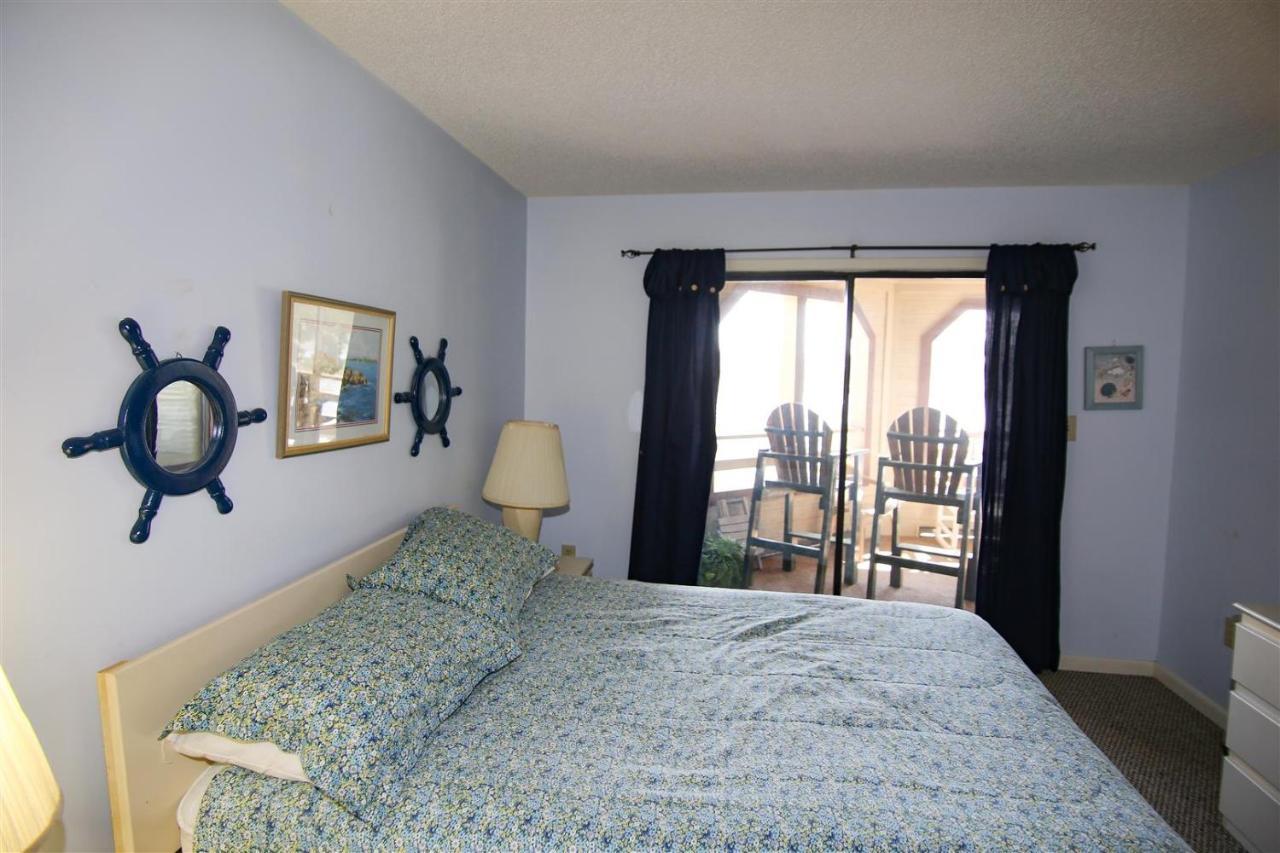 Beach Vacation Hotel *