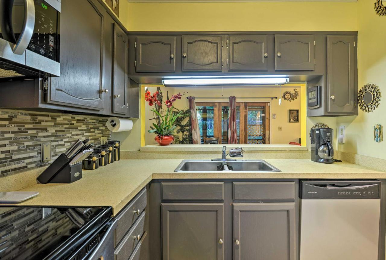 Family-friendly 1 Block To Shore! Apartment